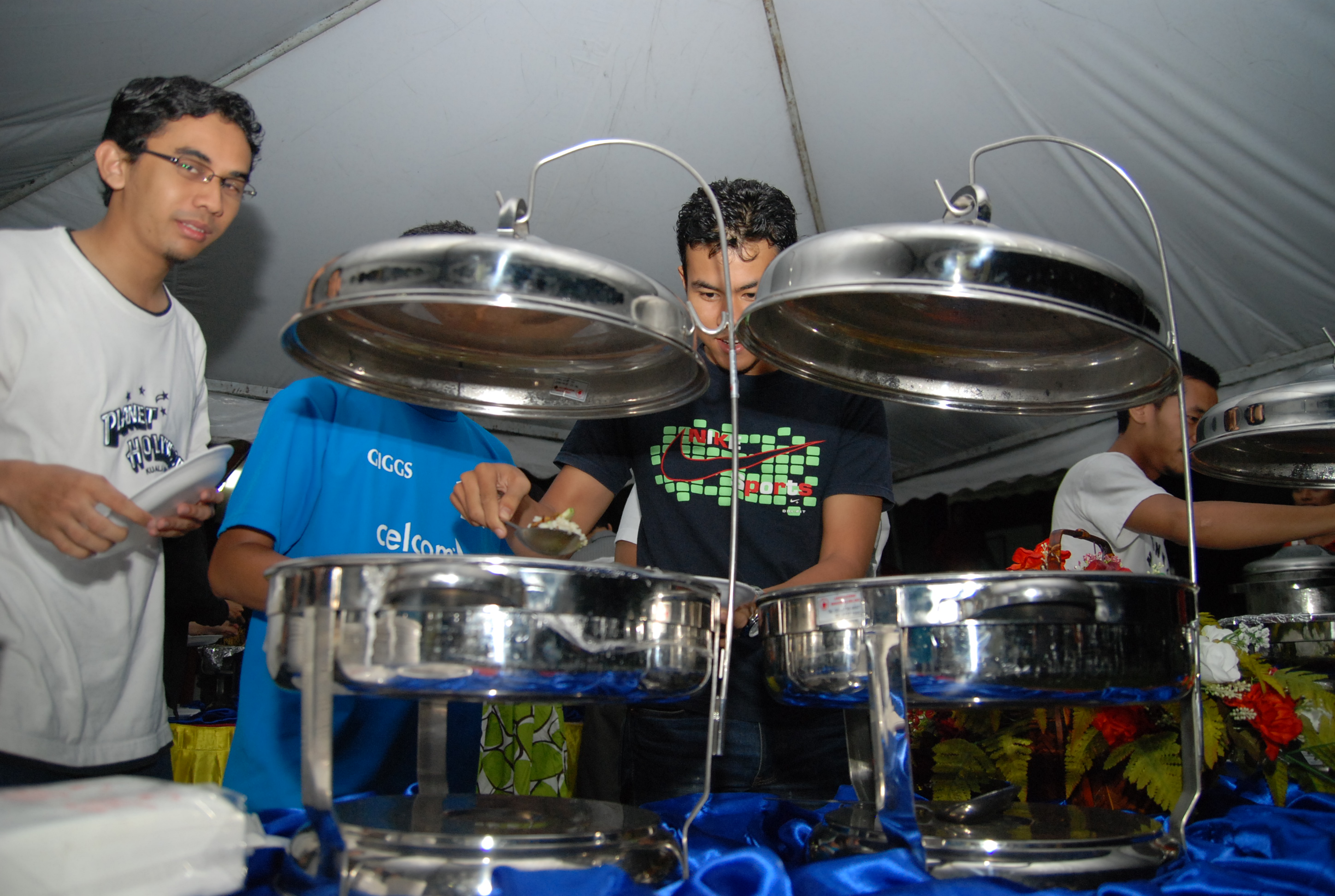 CyberNight09 072